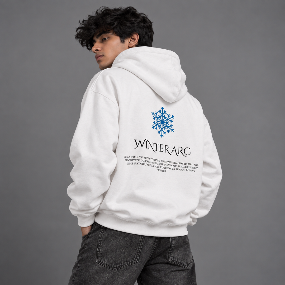 EZION WINTER ARC HOODIE — White