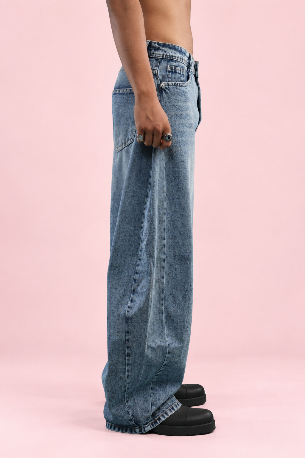 Oversized Barrel Fit Jeans – Classic Blue Wash