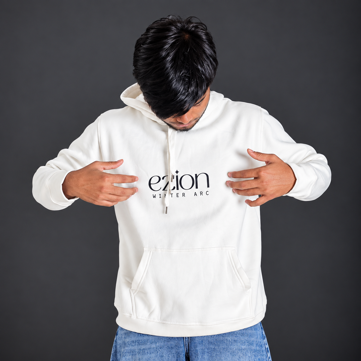 EZION WINTER ARC HOODIE — White
